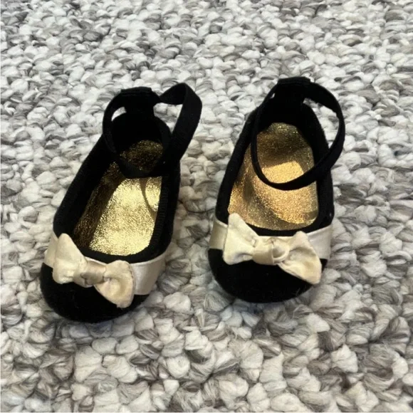 American Girl Doll Midnight Holly Dress & Shoes Black Gold Cream For 18" Doll - Picture 4 of 6